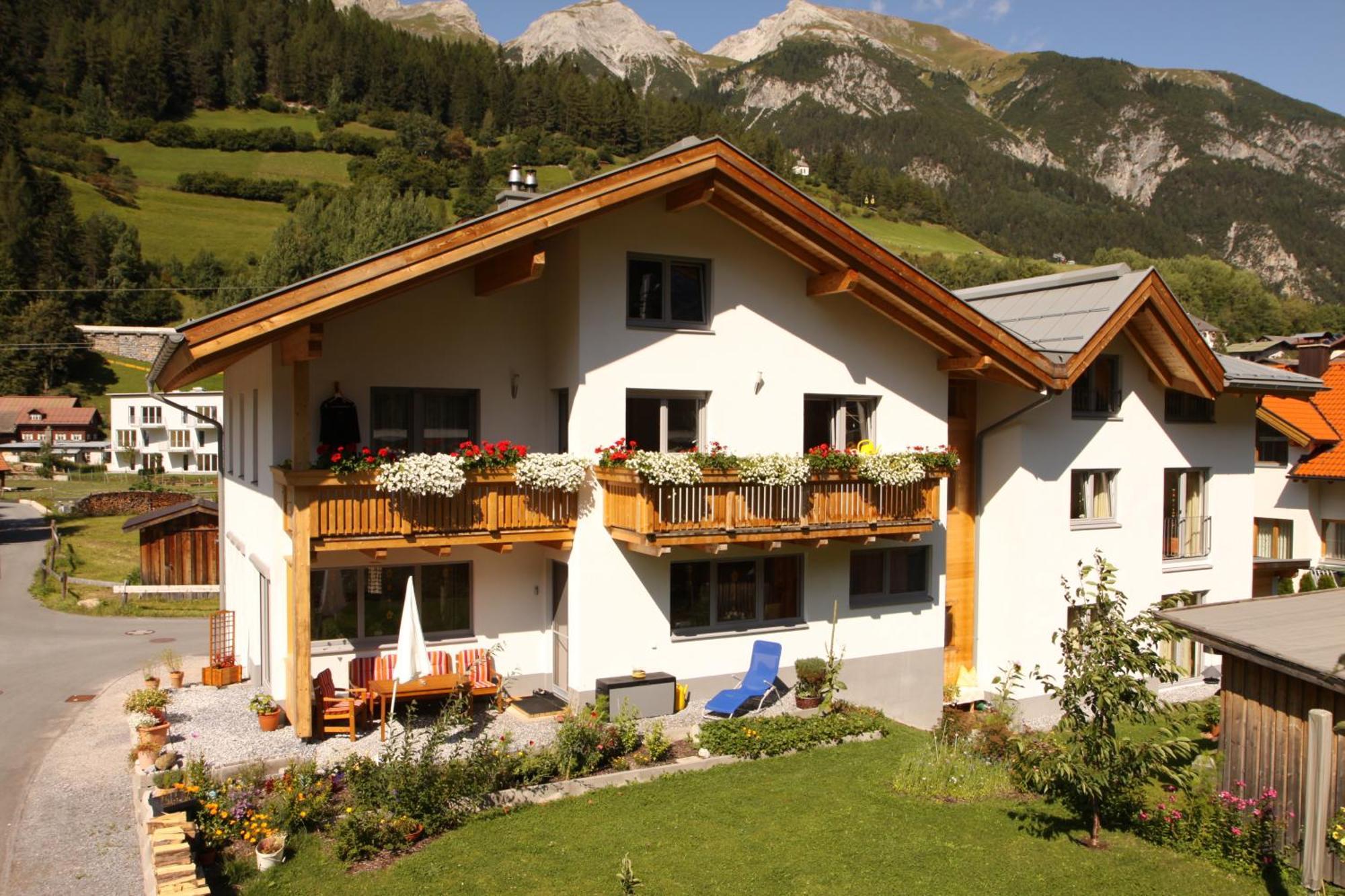 Ferienhaus Gundi Петной-ам-Арльберг Экстерьер фото